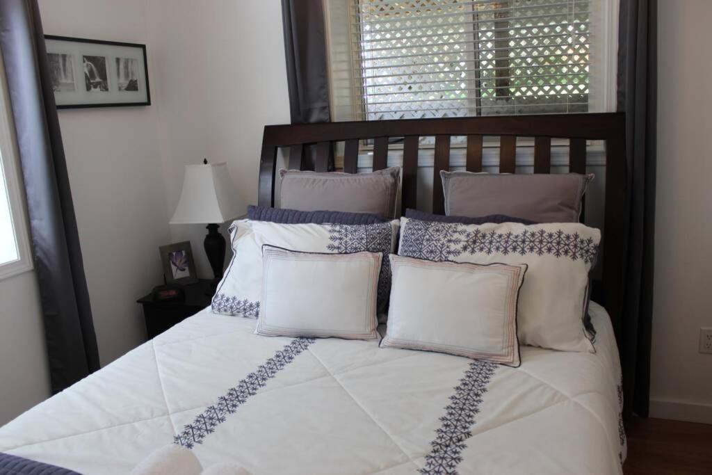 Memory Lane Guest Suite Sooke Extérieur photo